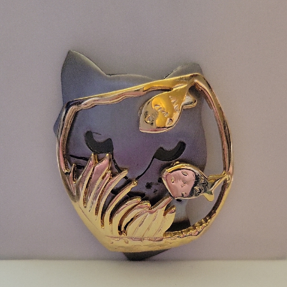 Cat And Fishbowl Brooch Ultra Craft